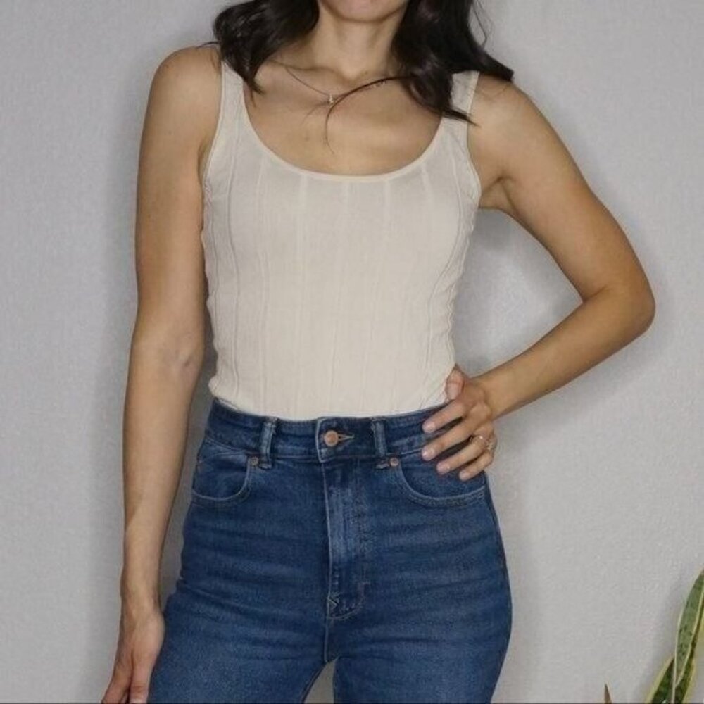 Hera Collection Cream Sleeveless Bodysuit Size S